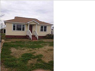 1st image of 620 30th Ave E