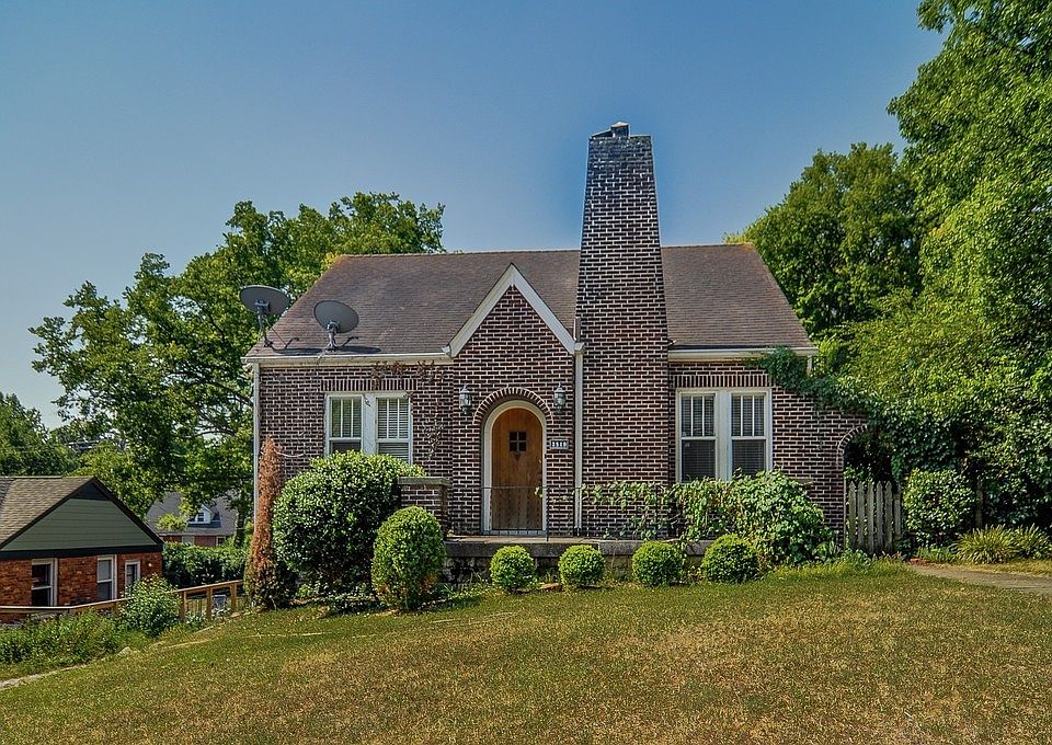 1st image of 2819 Belcourt Ave