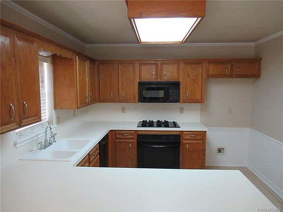 4th image of 6016 Sandalwood Dr