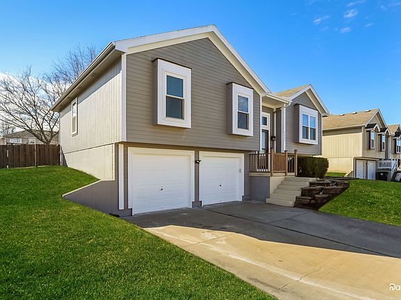 2nd image of 7205 E 163rd Ter
