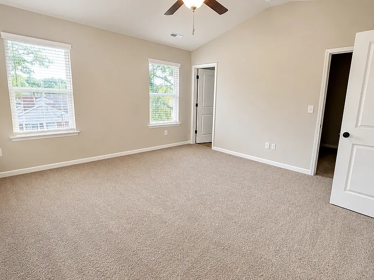 4725 Muskogee Dr — Photo 12