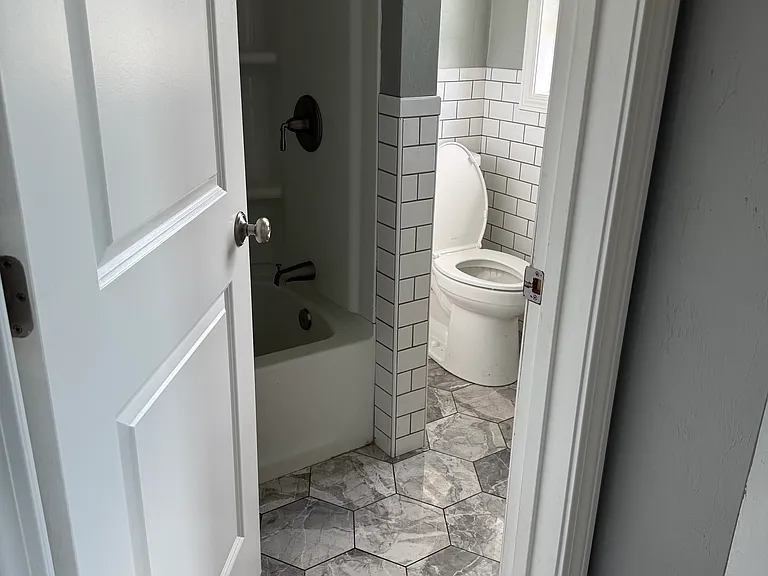 38 Foster St #3A — Photo 7