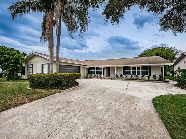 2141 N Keene Rd, Clearwater, FL 33763