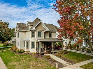 219 2nd St, New Glarus, WI 53574