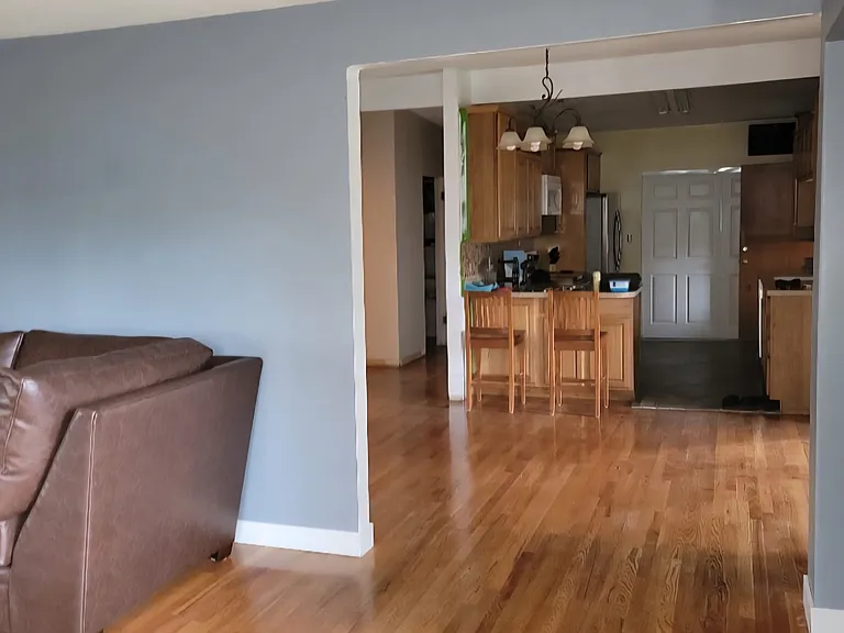 3100 Douglas St — Photo 17