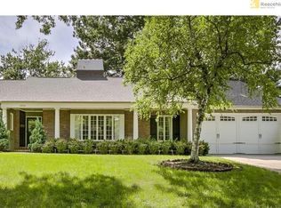 6606 Willow Ln, Mission Hills, KS 66208