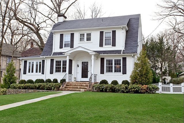 1st image of 25 Lookout Cir