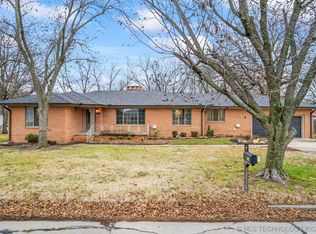 214 S Elliott St, Pryor, OK 74361