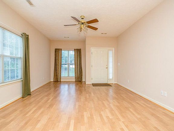 4th image of 189 Shelby Dr