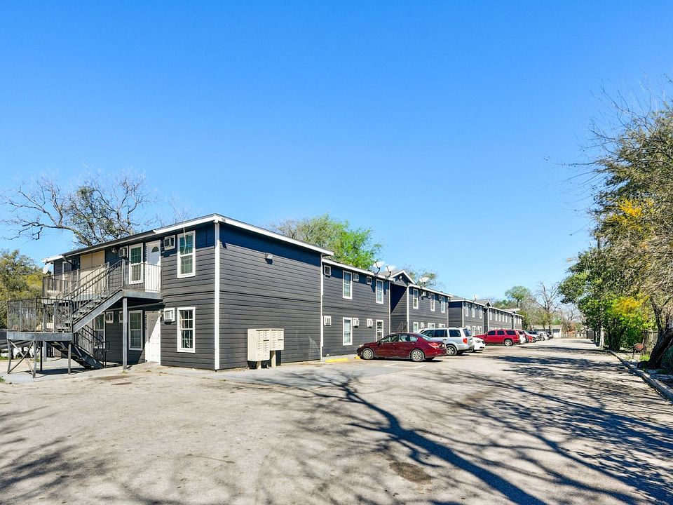 Building Photo 1