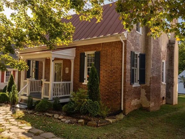 303 W Main St, Yanceyville, NC 27379