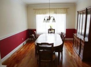 5 Hilton Ct, Loudonville, NY 12211
