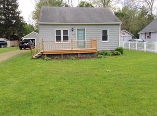 1053 Howard St, Temperance, MI 48182