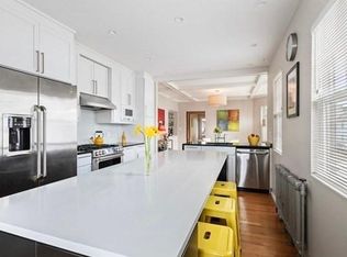 126 Redlands Rd FLOOR 2, West Roxbury, MA 02132