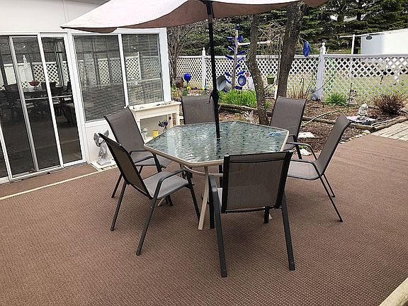 3rd image of 13192 Forest Dr