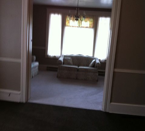 DOUBLE LIVING ROOM