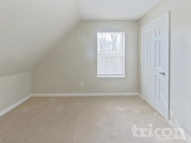 3912 Laurel Bend Dr — Photo 12
