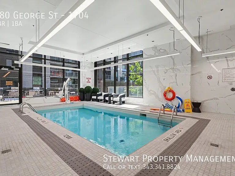 180 George St #1704 — Photo 10