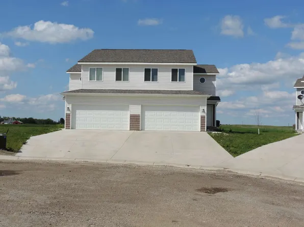814 Nighthawk Dr, Stanley, ND 58784