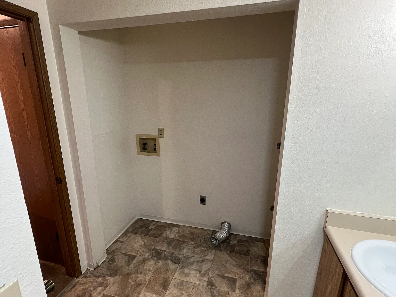 1 bed, $1,595 — Photo 3