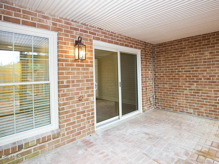 131 Racquet Ln — Photo 73