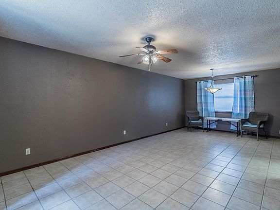 4th image of 3024 Lake Champlain St