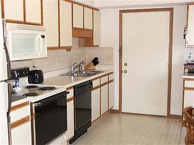 5th image of 5711 Weeping Willow Ct