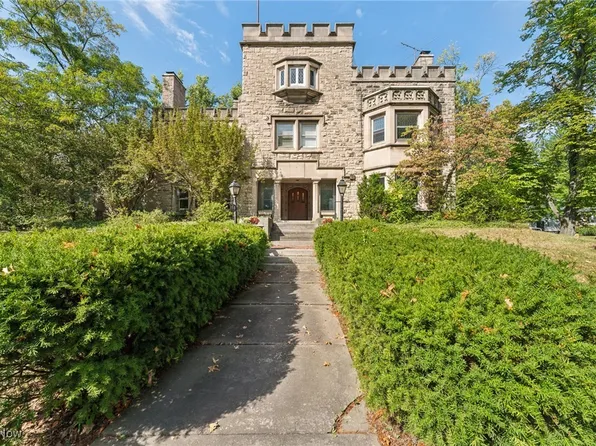 2383 N Park Blvd, Cleveland Heights, OH 44106