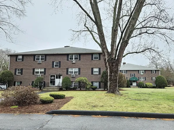 96 Richardson Rd #B21, North Chelmsford, MA 01863