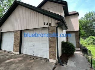 148 SW Oxford Pl, Lees Summit, MO 64063