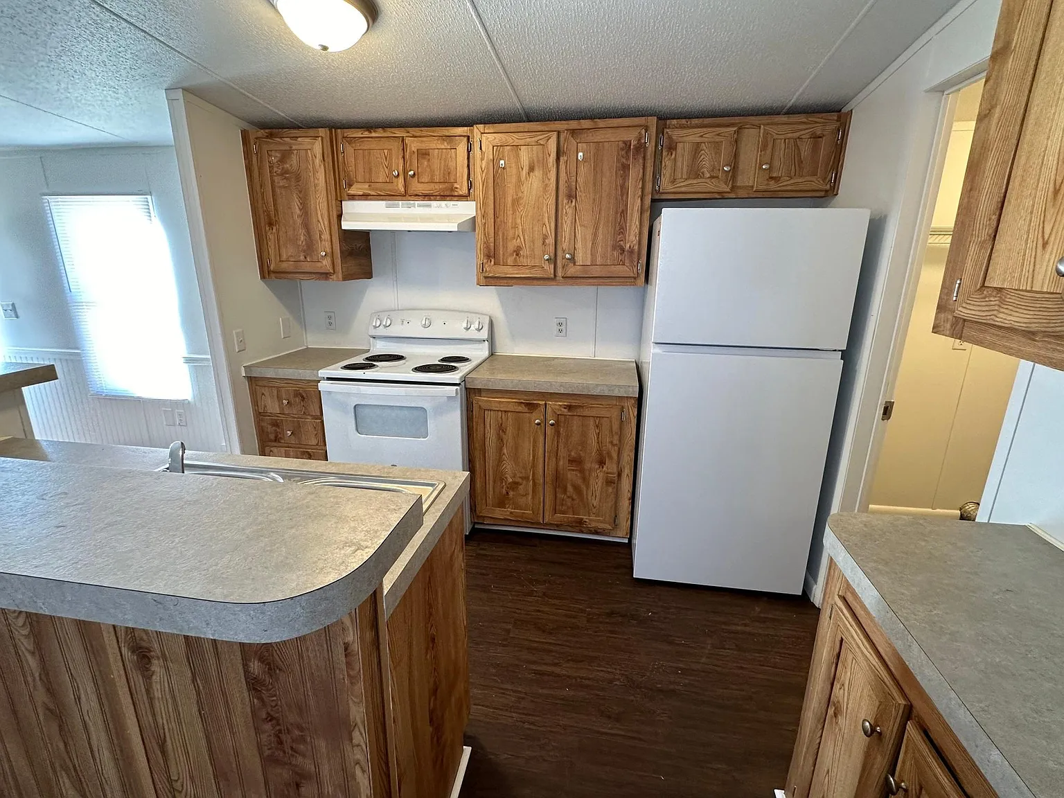 2 bed, 896 sqft, $900 — Photo 3
