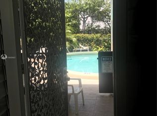 195 Sunrise Dr APT 1, Key Biscayne, FL 33149