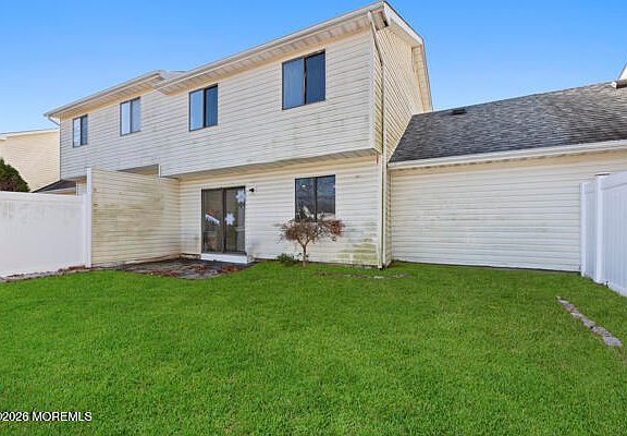 2nd image of 7 Tracey Court