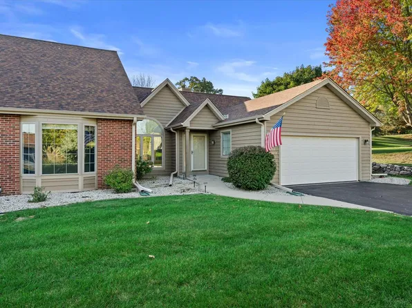 W268N1947 Shooting Star ROAD #B, Pewaukee, WI 53072