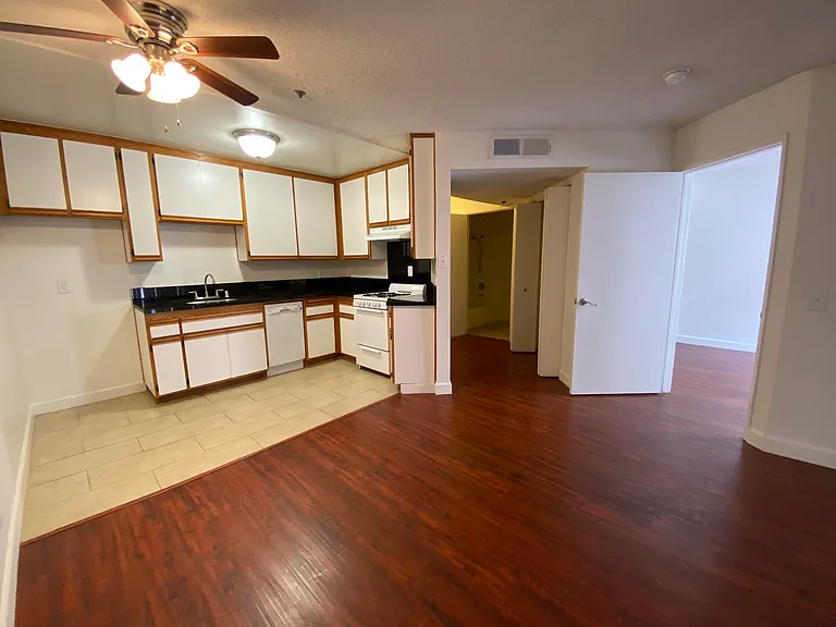 4431 Eagle Rock Blvd — Photo 13
