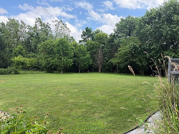 4th image of 8231 E Landersdale Rd