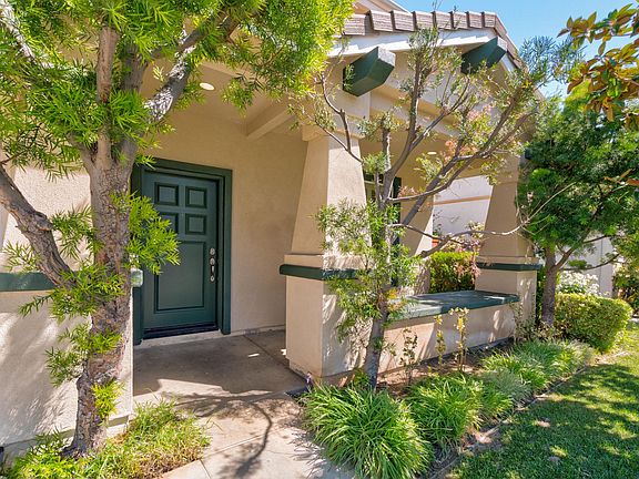 3rd image of 9952 Mission Hills Estates Ct