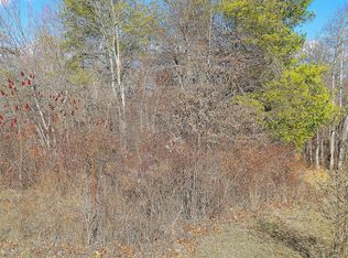 E Deer Creek Dr, Crossville, TN 38571