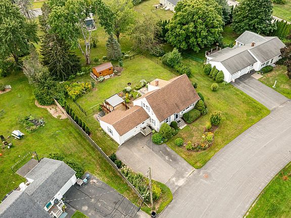 5th image of 22 Crescent Avenue
