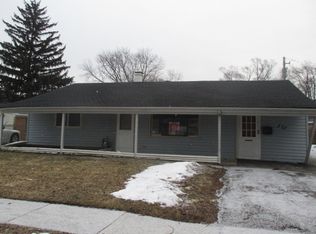 377 Jeanne Ter, Wheeling, IL 60090