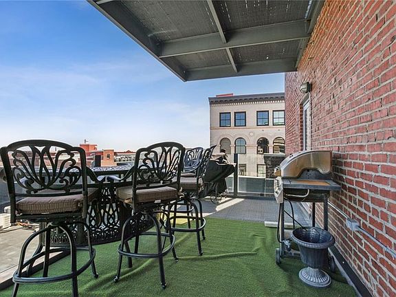 3rd image of 712 Broadway Blvd #703