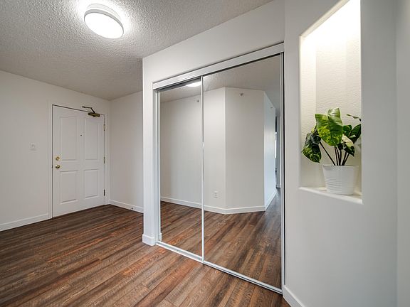 3rd image of 2903 Rabbit Hill Rd NW Unit 434