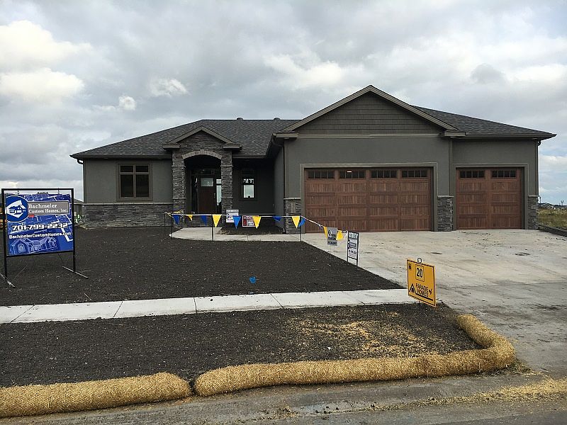 1st image of 3713 Houkom Dr E