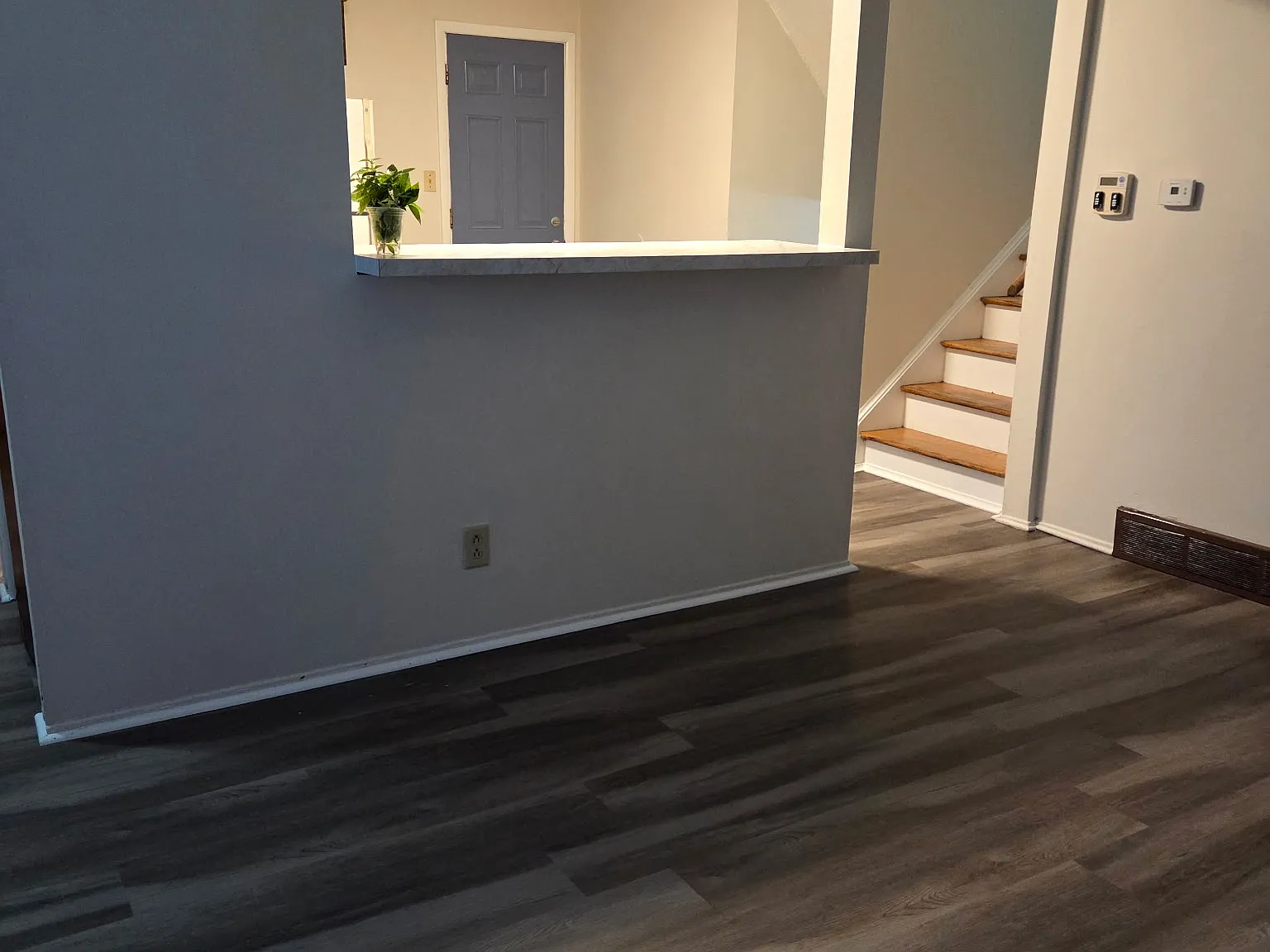 3 bed, 1.5 bath, 1410 sqft, $1,650 — Photo 4