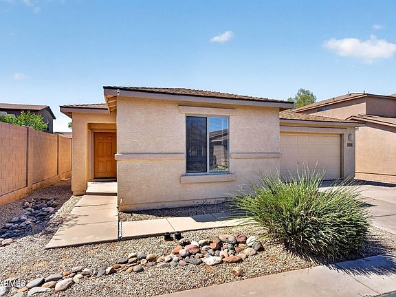 3rd image of 2551 E MEADOW CHASE Drive