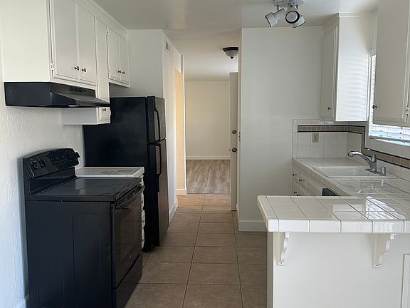 5th image of 228 Hartson St #228