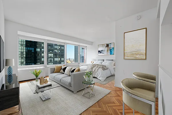 Rented by RELO REDAC INC. | media 8