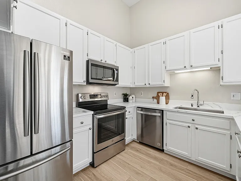 649 La Maison Dr — Photo 23