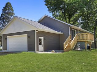 N1200 Laurel Dr, Genoa City, WI 53128