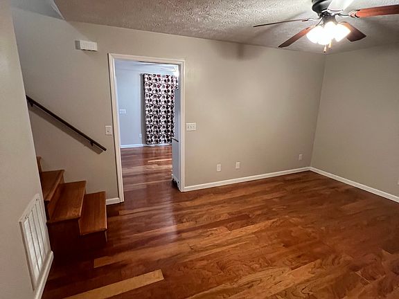 Entrance/Living Room